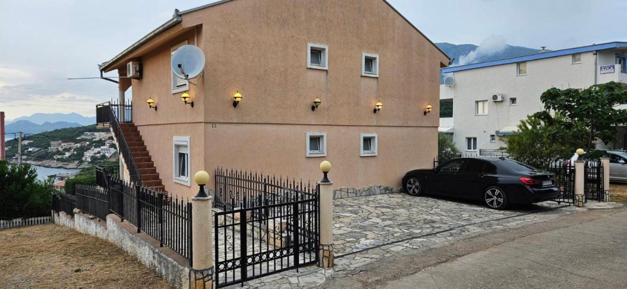 Apartmani Ljubica يوتجيها المظهر الخارجي الصورة