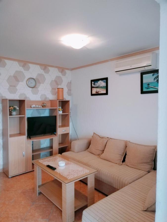 Apartmani Ljubica يوتجيها المظهر الخارجي الصورة