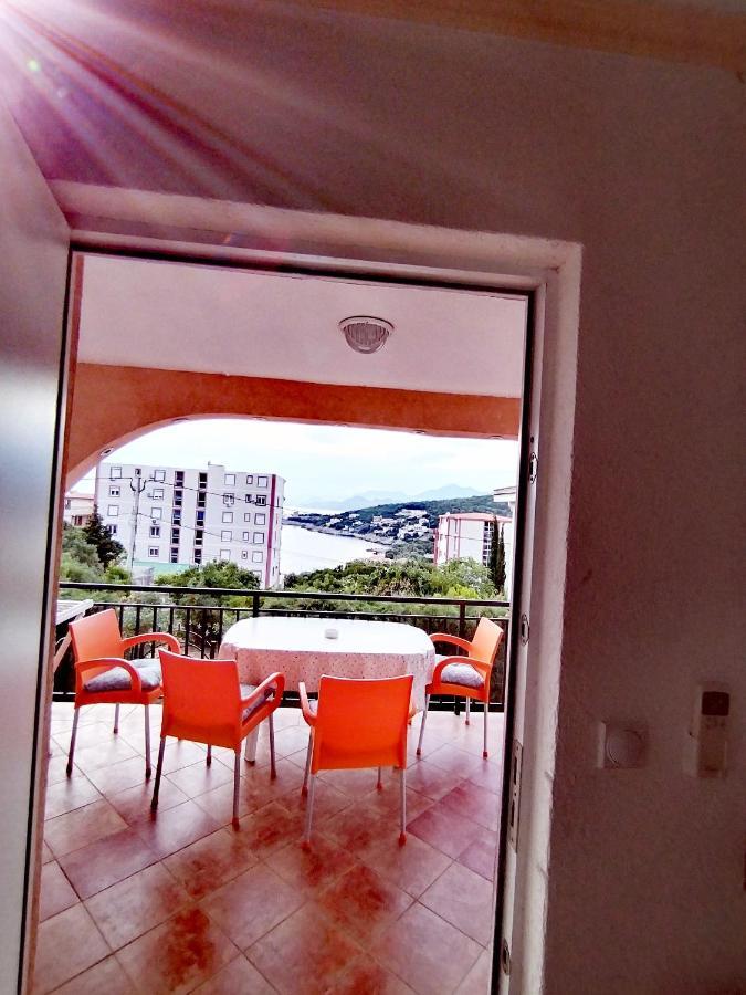 Apartmani Ljubica يوتجيها المظهر الخارجي الصورة