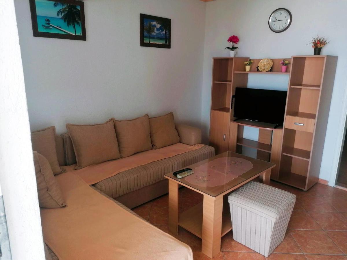 Apartmani Ljubica يوتجيها المظهر الخارجي الصورة