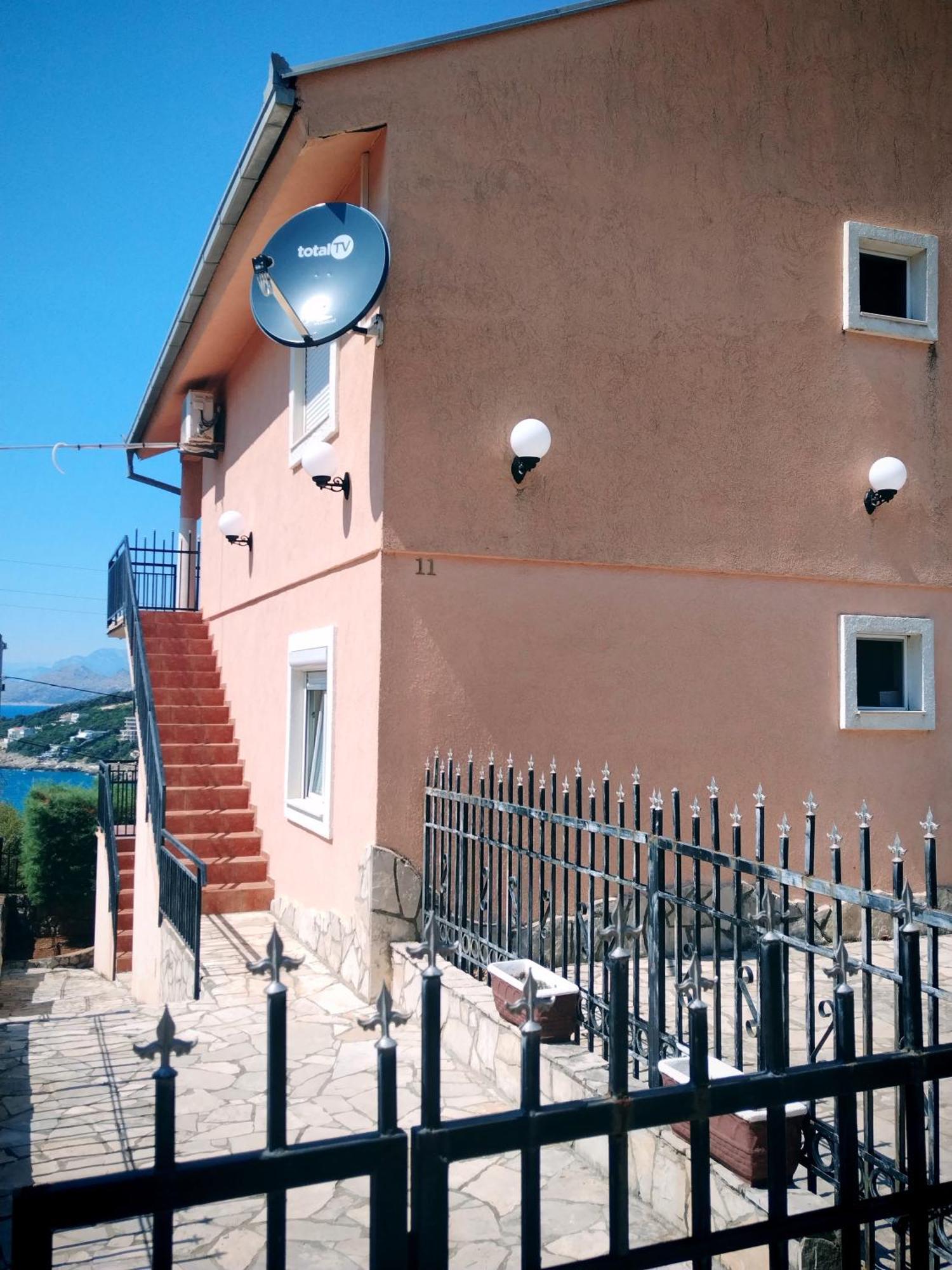 Apartmani Ljubica يوتجيها المظهر الخارجي الصورة